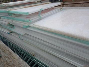 polycarbonaatplaat beschikbaar voor biedingen