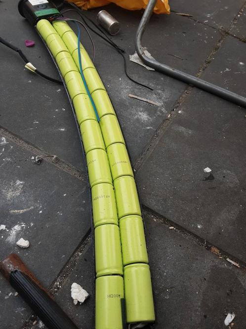 Banaan accu revisie sparta batavus koga ook op voorraad, Fietsen en Brommers, Fietsaccessoires | Fietsaccu's, Zo goed als nieuw