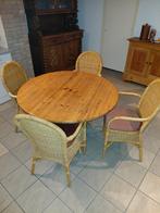 Grenen ronde tafel met 4 rieten stoelen, Huis en Inrichting, Complete eetkamers, Ophalen, Gebruikt, Landelijk, 4 tot 6 stoelen