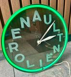 Orginele neon reclame klok renault olien, Verzamelen, Merken en Reclamevoorwerpen, Ophalen, Gebruikt, Lichtbak of (neon) lamp