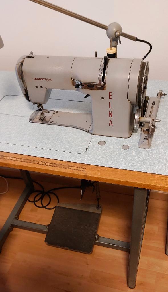 Elna naaimachine, Hobby en Vrije tijd, Naaimachines en Toebehoren, Gebruikt, Naaimachine, Overige merken, Industrieel, Ophalen
