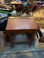 2 schoolbanken (lessenaar) en vierkante tafel, Antiek en Kunst, Ophalen