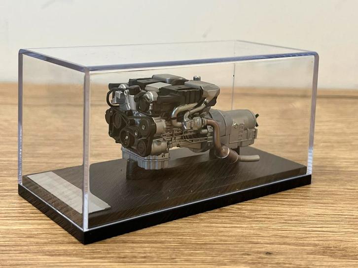 Mercedes Benz M275 engine motorhelix 1:18, Hobby en Vrije tijd, Modelauto's | 1:18, Nieuw, Overige merken, Ophalen of Verzenden