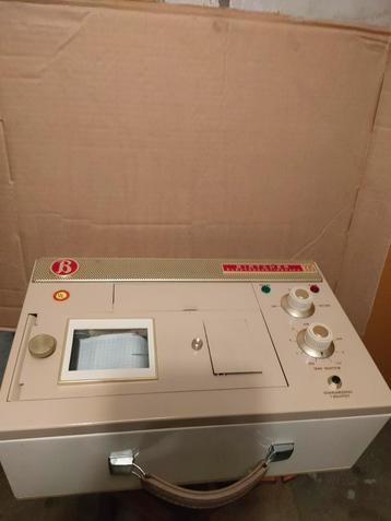 Vintage Hartslag meter Electro Cardiograph Birtcher  beschikbaar voor biedingen