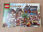 Lego 10193 middeleeuwen huizen kasteel, Kinderen en Baby's, Speelgoed | Duplo en Lego, Ophalen of Verzenden, Nieuw, Complete set