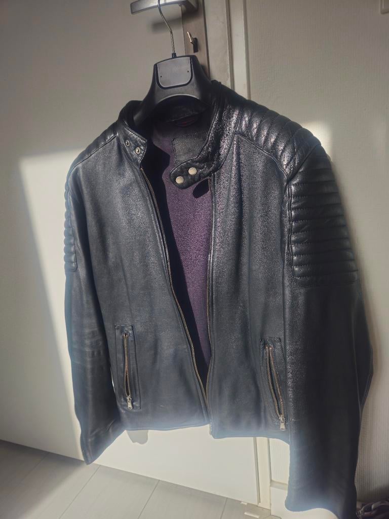 Froccella Zwarte leren jas - Stijlvol en tijdloos, Maat 52/54 (L), Zwart, Ophalen of Verzenden, Zo goed als nieuw