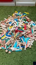 Grote bak vol houten blokjes, Kinderen en Baby's, Speelgoed | Bouwstenen, Ophalen, Zo goed als nieuw