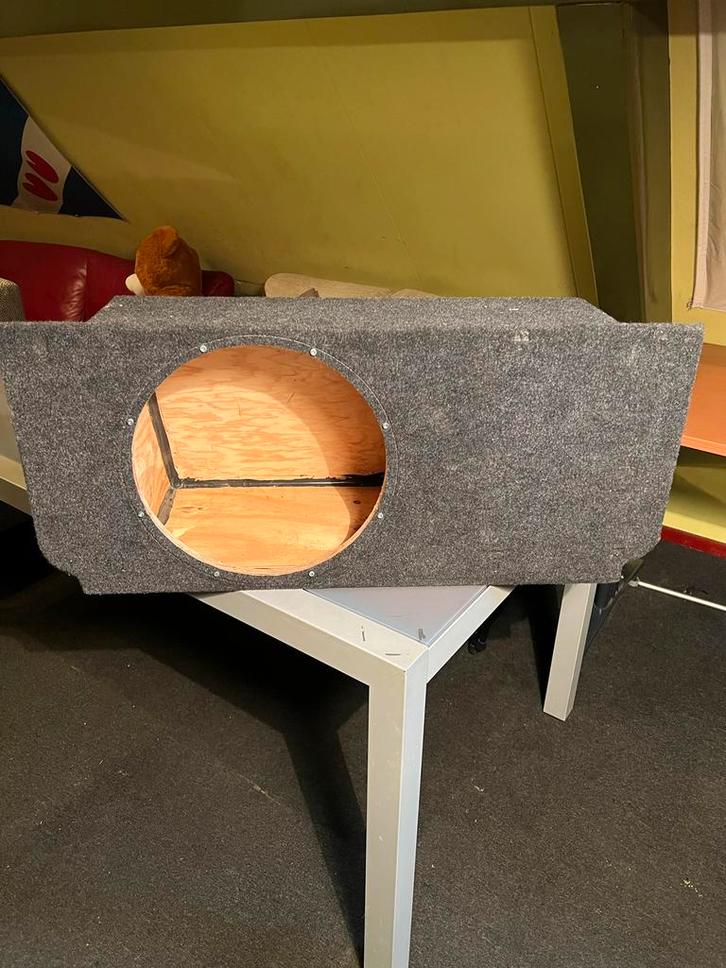 Subwoofer Behuizing, Auto diversen, Autospeakers, Gebruikt, Ophalen