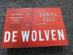 Dwarsligger 612 - Daniel Cole - De Wolven, Ophalen of Verzenden, Zo goed als nieuw, Daniel Cole