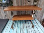 Vintage TV Meubel Donker Hout op Wieltjes, Gebruikt, Vintage, 55 tot 75 cm, Rechthoekig