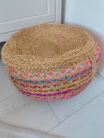 Poef kleurrijk, Ophalen, Gebruikt