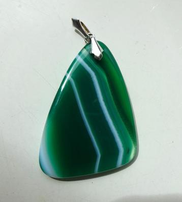 Vintage zilveren hanger: groen agaat schijfje beschikbaar voor biedingen