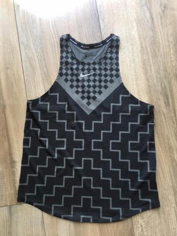 Nike Tanktop Epic Luxe Dry Fit beschikbaar voor biedingen
