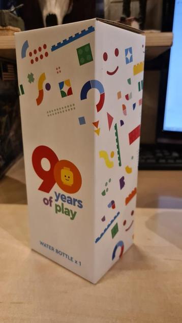 LEGO 90 Years Of Play Water Bottle Waterfles Collectors Item beschikbaar voor biedingen