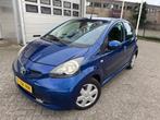 Toyota Aygo 1.0-12V + 5 DEURS, 2e Eig, Nieuwe APK, Voorwielaandrijving, Gebruikt, 68 pk, Origineel Nederlands