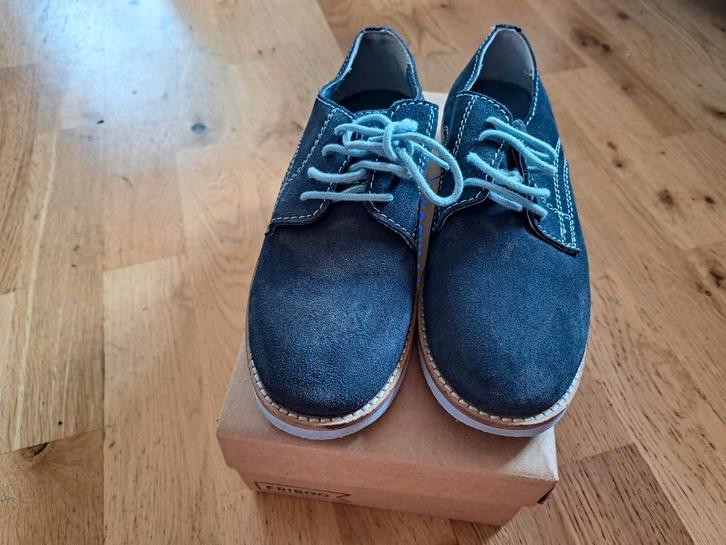 Friboo elegante sportieve veterschoenen maat 35, Kinderen en Baby's, Kinderkleding | Schoenen en Sokken, Zo goed als nieuw, Ophalen of Verzenden