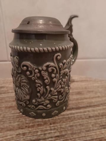 Originele retro vintage Duitse bierpul, pul met deksel  beschikbaar voor biedingen