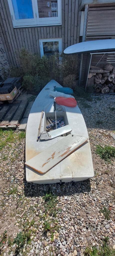 Laser zeilbootje opknapper, Watersport en Boten, Zeilen en Zeiltoebehoren, Gebruikt, Minder dan 15 m², 3 tot 6 meter, Ophalen