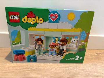 Lego duplo dokter beschikbaar voor biedingen