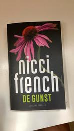 Nicci French - De gunst - special DPG Media, Nicci French, Ophalen of Verzenden, Zo goed als nieuw, Nederland