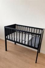 Stijlvolle zwarte houten wieg/co sleeper, Ophalen, Zo goed als nieuw, Wieg