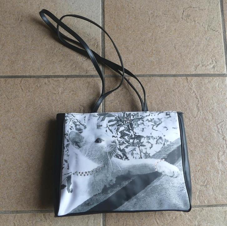 Yes or No poezenprint tas schoudertasje damestas kat poes, Sieraden, Tassen en Uiterlijk, Tassen | Damestassen, Zo goed als nieuw