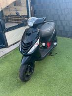 Piaggio zip 4t brom, Fietsen en Brommers, Scooters | Piaggio, Ophalen, Maximaal 45 km/u, Zip, Zo goed als nieuw
