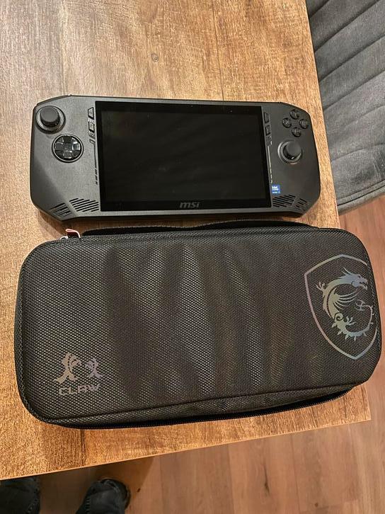 MSI Claw A1M -  Ultra 7 Gaming Handheld, Spelcomputers en Games, Spelcomputers | Overige, Zo goed als nieuw, Ophalen of Verzenden