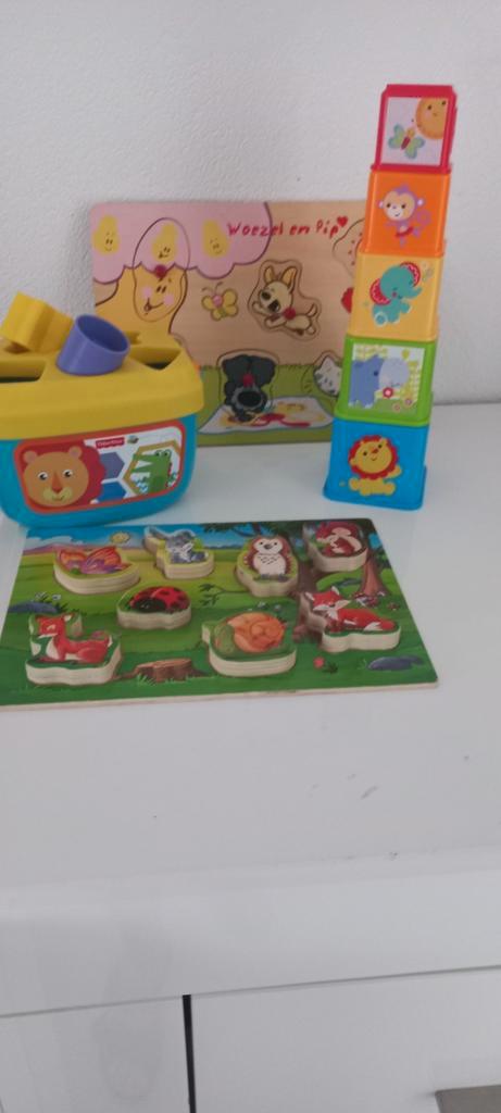 Speelgoed pakket - Puzzels, Vormenstoof, Stapeltoren, Kinderen en Baby's, Speelgoed | Educatief en Creatief, Gebruikt, Bouwen