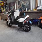 elektrische snorscooter Govecs, Fietsen en Brommers, Snorfietsen en Snorscooters, Gebruikt, Elektrisch, Ophalen, Overige merken