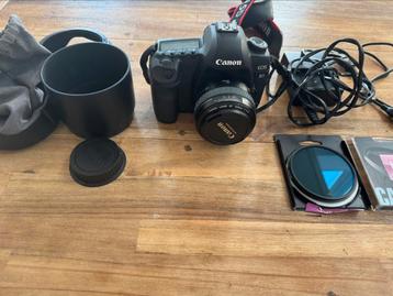 Canon EOS 5D Mark II + Canon 50mm f/1.4 lens (optioneel) beschikbaar voor biedingen
