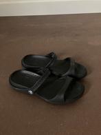 Slippers Crocs zwart 37., Slippers, Zwart, Ophalen of Verzenden, Zo goed als nieuw