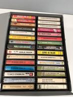 Mooi origineel koffer met 30 cassettebandjes. Zie foto’s., Ophalen of Verzenden, Zo goed als nieuw, Origineel, Pop