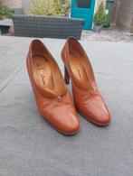 Elegante bruine leren damesschoenen, Pumps, Bruin, Ophalen of Verzenden, Gedragen