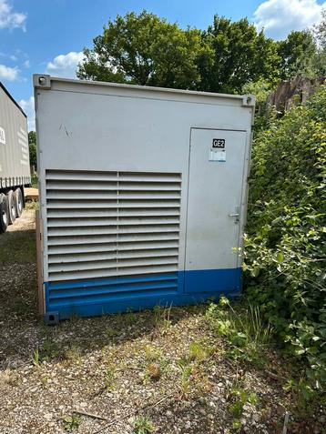Geisoleerde oplag container  beschikbaar voor biedingen