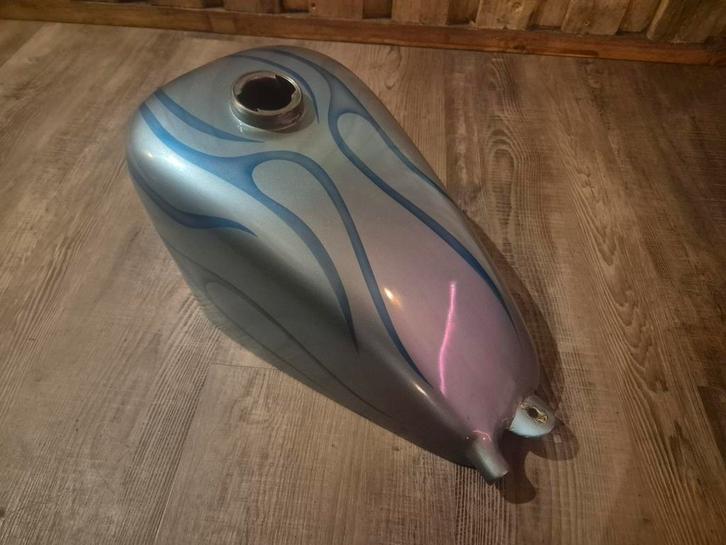 Harley Peanut Tank 2.8 Gallon - Goede Staat, Motoren, Onderdelen | Harley-Davidson, Ophalen of Verzenden