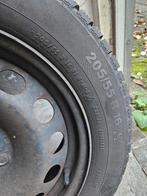 Winterbanden met velgen 205/55 R16 met *, Ophalen