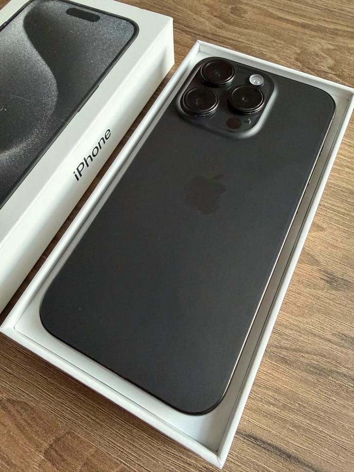 iPhone 15 Pro - 256GB - Titanium, Telecommunicatie, Mobiele telefoons | Apple iPhone, Nieuw, 256 GB, Zonder abonnement, Zonder simlock