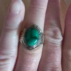 Ring met Malachiet steen., Sieraden, Tassen en Uiterlijk, Ringen, Ophalen, Nieuw, 17 tot 18, Dame