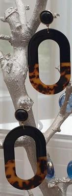 Oorbellen schildpadkleur nieuw 8 cm, Overige materialen, Hangers, Bruin, Nieuw