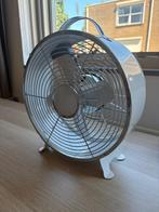 Hema tafelventilator retro wit en zwart, Ophalen, Zo goed als nieuw, Tafelventilator