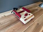 Nintendo Famicom - Zeer Net & Werkend!, Spelcomputers en Games, Spelcomputers | Nintendo NES, Ophalen of Verzenden, Gebruikt, Zonder controller
