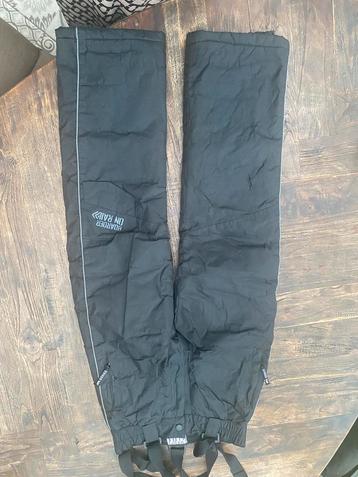Ski broek maat 134/140 beschikbaar voor biedingen