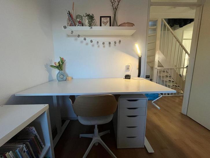 Zit/sta bureau Trotten 160 * 80, Huis en Inrichting, Bureaus, Zo goed als nieuw, Stabureau, Elektrisch, In hoogte verstelbaar