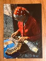 Brugge De Kantwerkster, Verzamelen, Ansichtkaarten | Buitenland, Ophalen of Verzenden, 1980 tot heden, Ongelopen, België en Luxemburg