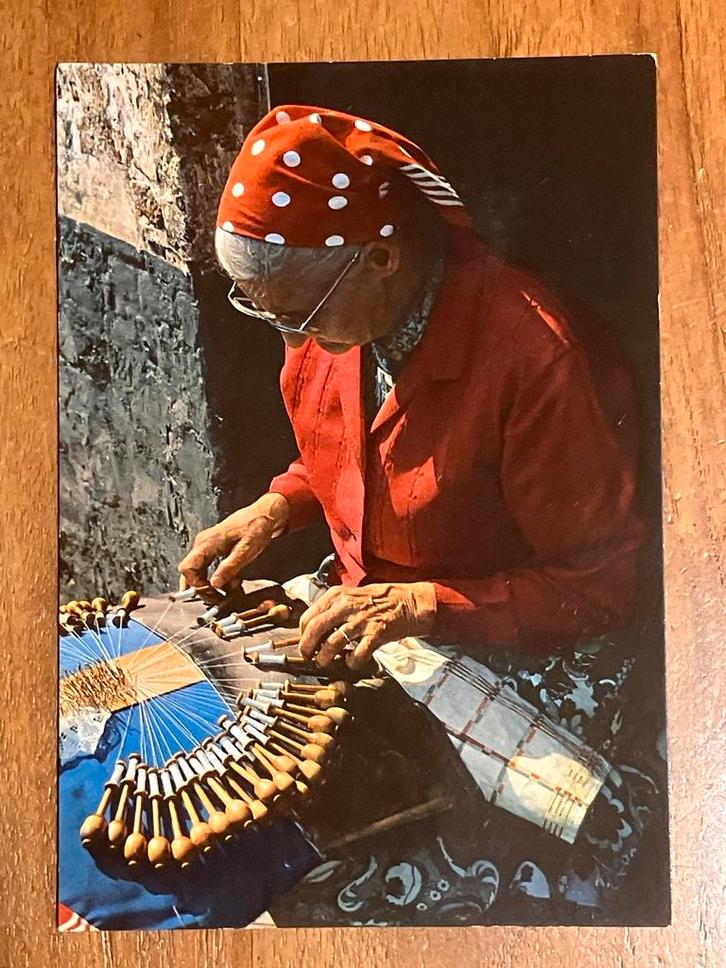 Brugge De Kantwerkster, Verzamelen, Ansichtkaarten | Buitenland, Ongelopen, België en Luxemburg, 1980 tot heden, Ophalen of Verzenden