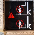 Nieuwe sticker Verboden om op of onder de vorken te staan, Verzamelen, Stickers, Ophalen of Verzenden, Zo goed als nieuw