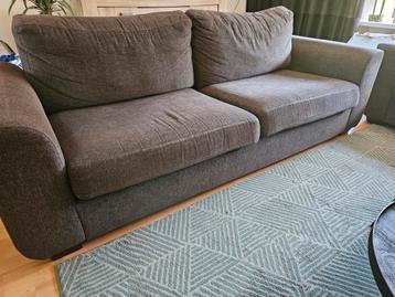 Gratis af te halen 2-zits en 3-zits antraciet kleur banken