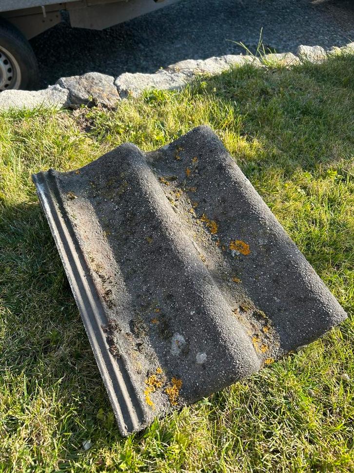 RBB grijs sneldek dakpannen (kant en chaperon), Doe-het-zelf en Verbouw, Dakpannen en Dakbedekking, Gebruikt, Dakpannen, Steen of Klei