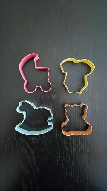 Wilton uitstekers thema baby set/4 beschikbaar voor biedingen